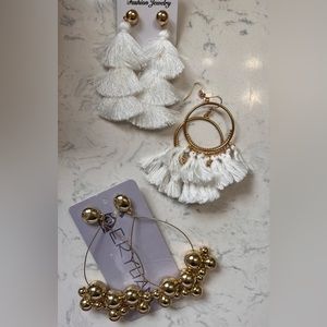 Set of 3 earrings!